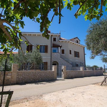 Apartments With A Parking Space Punta Kriza, Cres - 8082 Екстериор снимка