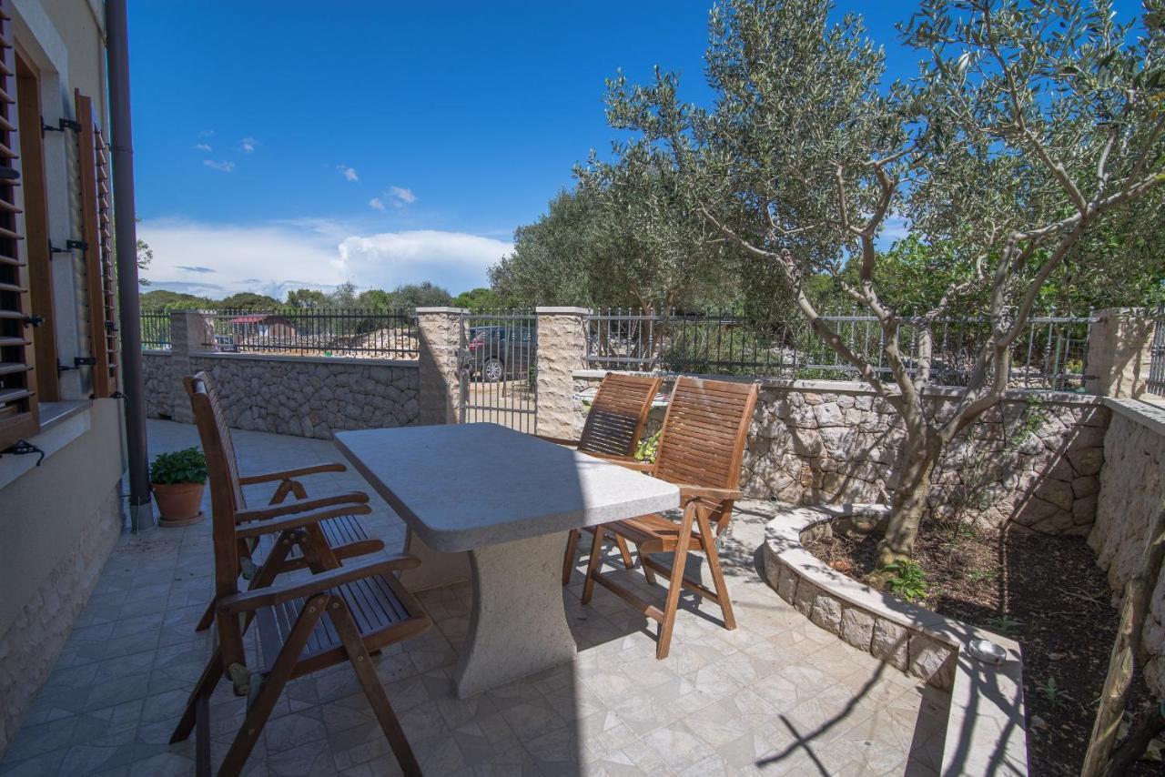 Apartments With A Parking Space Punta Kriza, Cres - 8082 Екстериор снимка