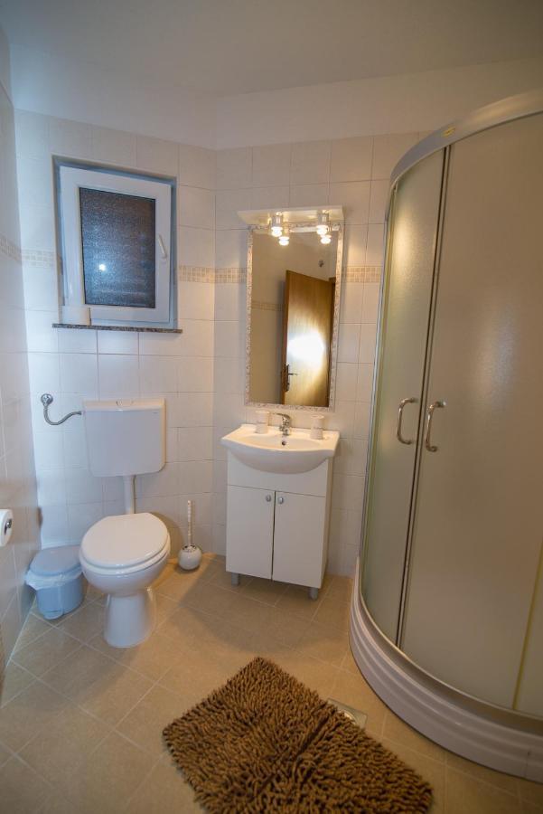 Apartments With A Parking Space Punta Kriza, Cres - 8082 Екстериор снимка